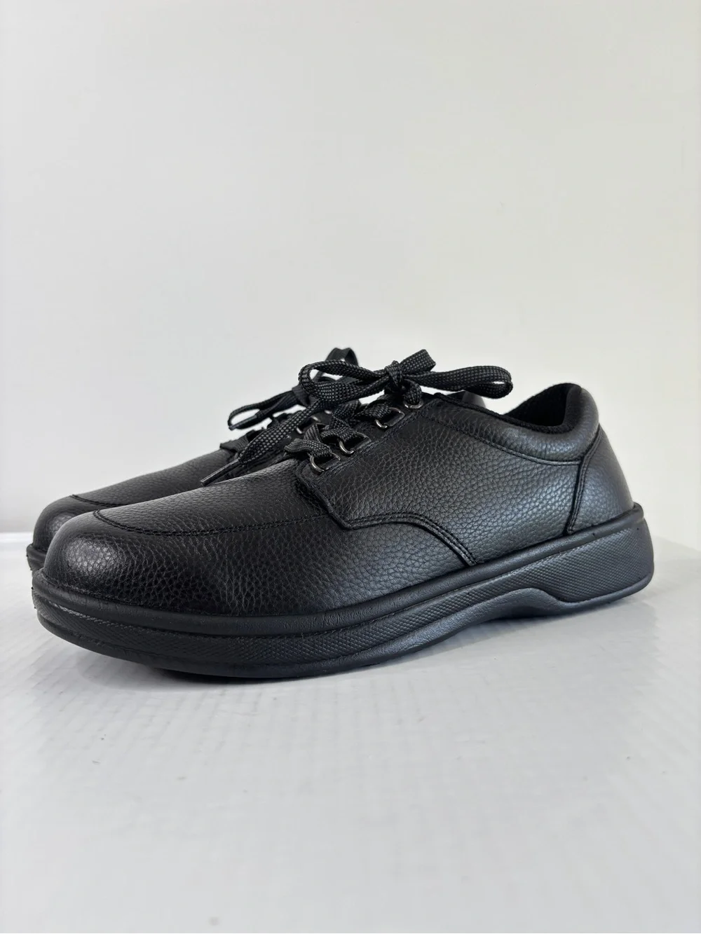 Orthofeet Avery Island Black Leather Mens Orthopedic Shoes Sz 9 D Style 410 NEW!
